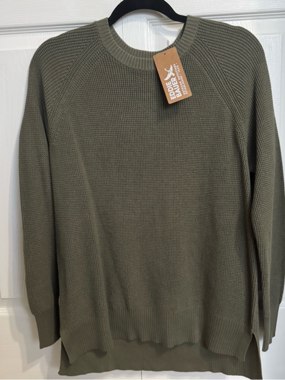 Eddie Bauer women’s cascadia Olive green Crewneck Knit Sweater